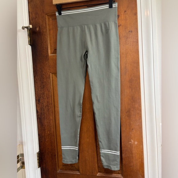 Gymshark Contrast Seamless Leggings - Picture 3 of 9